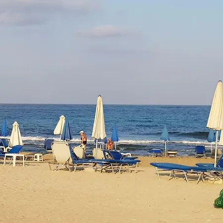 Venus Beach Village *